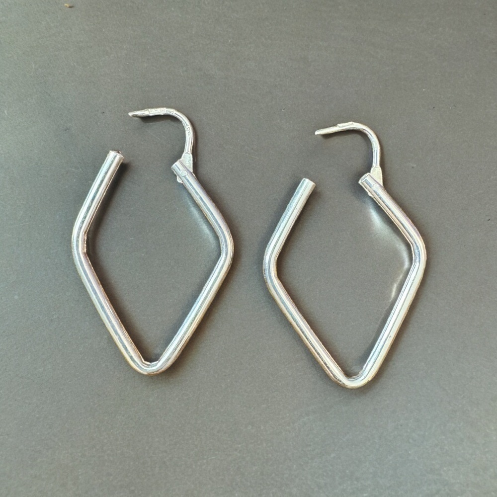 VTG | Signed Sterling Silver Geometric Rhombus Dangle Earrings​